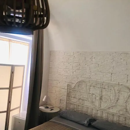 Zi' Mari' - Via Roma Guest house *